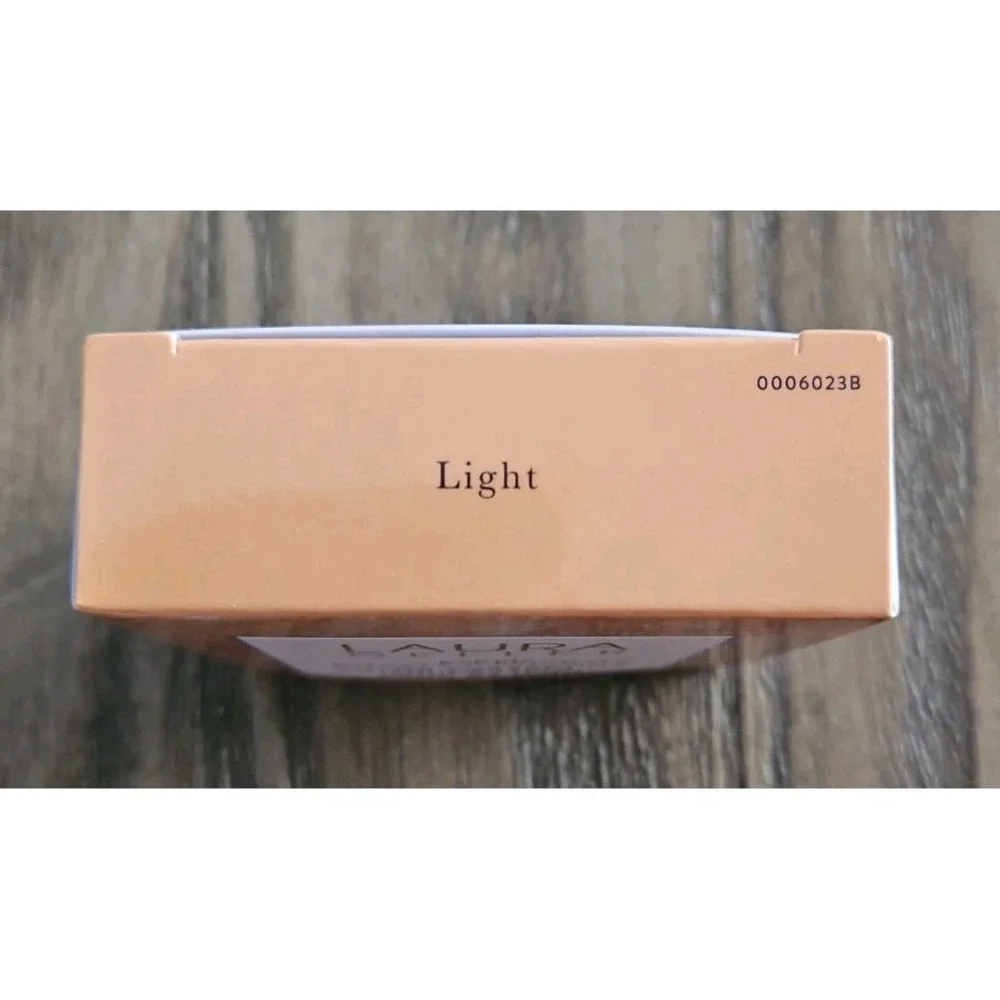Laura Geller Baked Balance-n-Brighten Color Correcting Foundation Light - 0.32oz